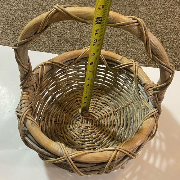Rustic Primitive Home Decor Organized Tan Basket with Handle Wicker And Bamboo - Picture 13 of 15